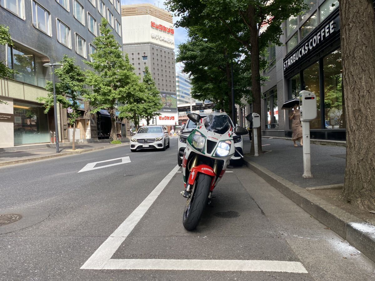 HONDA VTR1000 SP2 6800kmの画像2