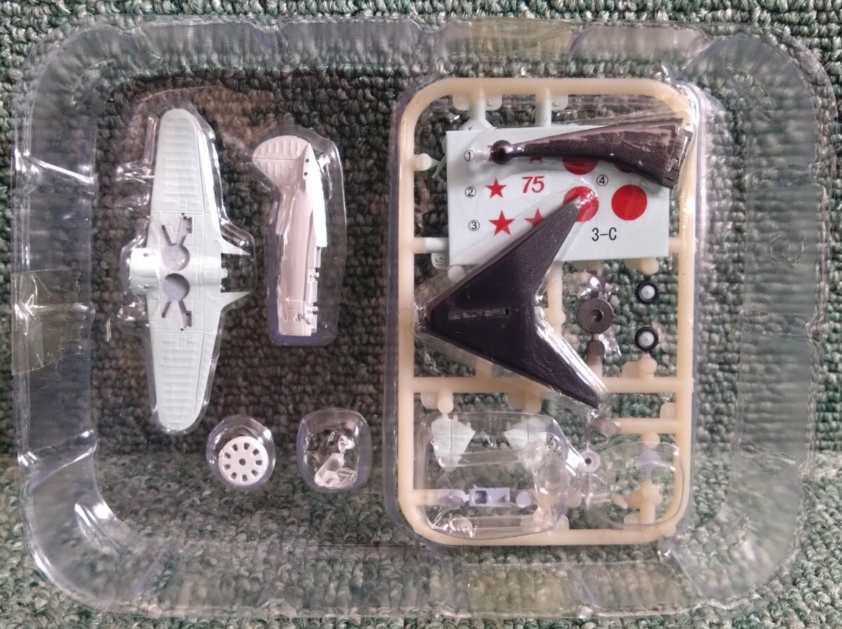 F-toys エフトイズ 1/144 ウイングキットコレクション Vol.13 ポリカルポフ I-16 3-C ソ連 ソビエト海軍 第4親衛戦闘連隊 日本陸軍 鹵獲機の画像4