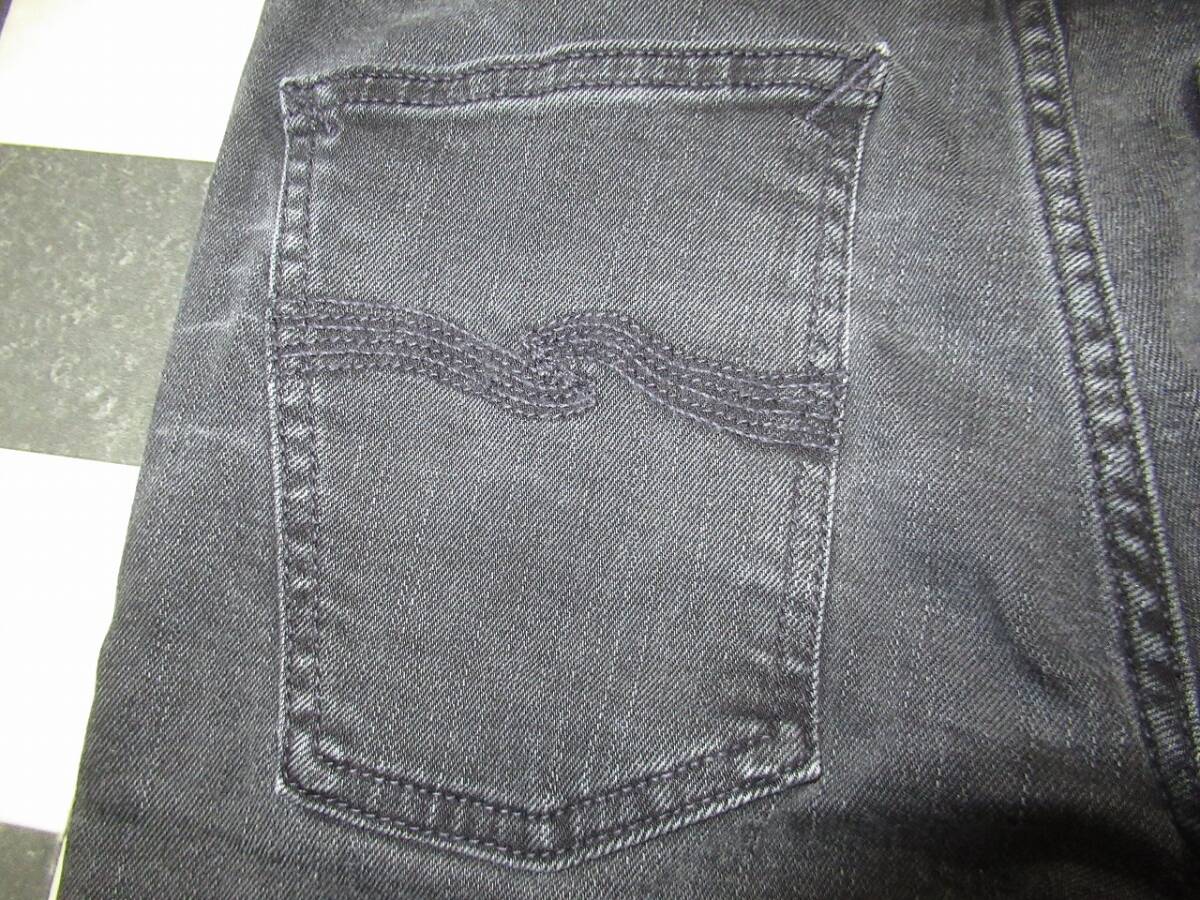 ★NUDIE JEANS★良品 イタリア製 NJ3949 30×32 GRIM TIM/グリムティム 黒 ボタンフライスリムストレッチの画像3