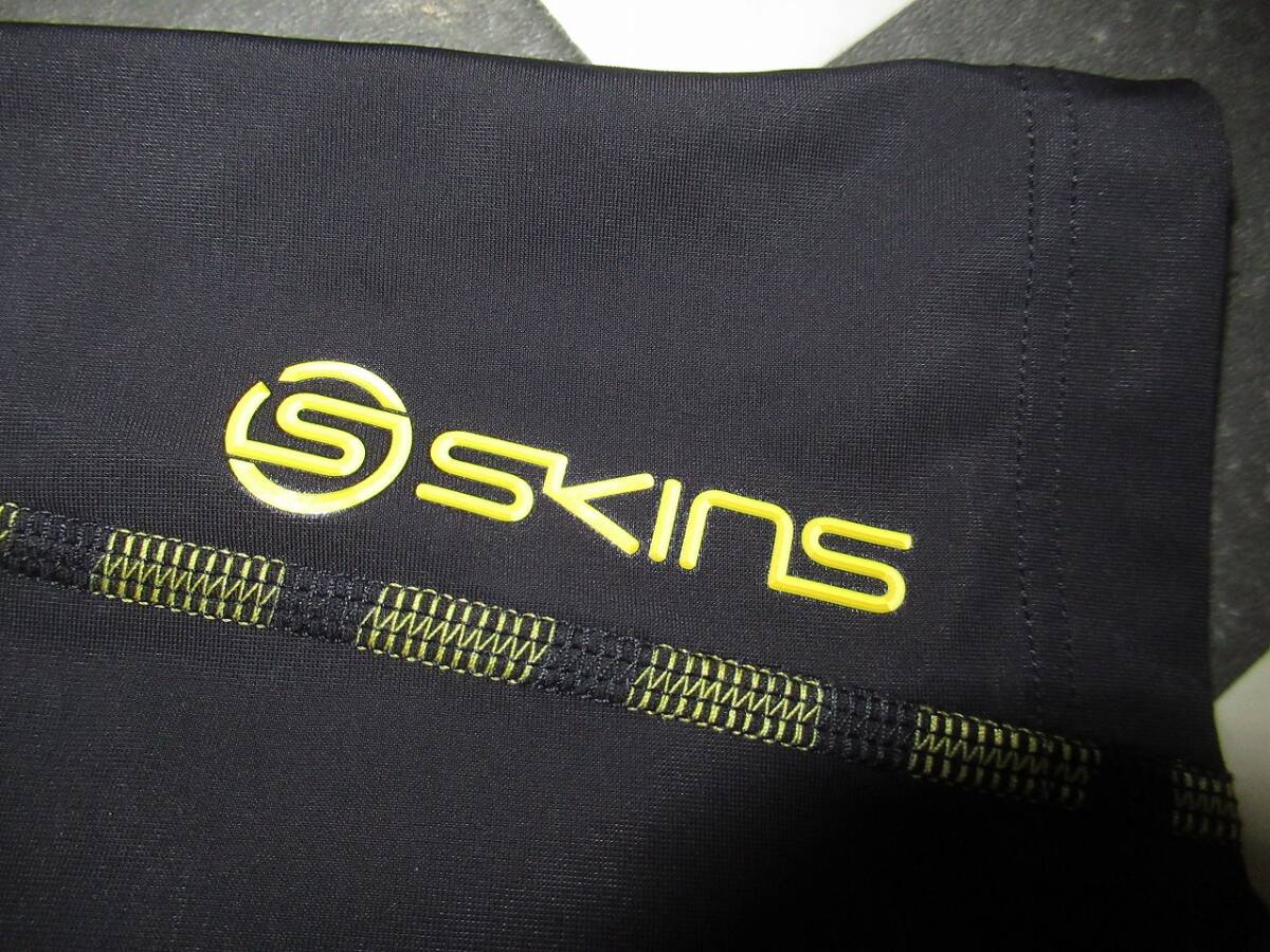 ★SKINS/スキンズ★新品 XS A200 DNAMIC CORE メンズ コンプレッション ショートスリーブトップ ブラック×イエローの画像7