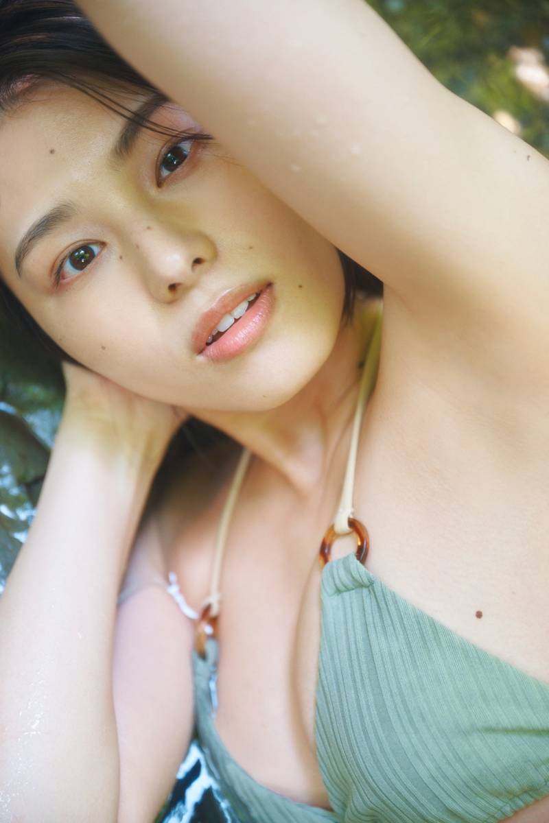 相楽伊織 ビキニセット「魅惑の曲線美」デジタル写真集 着用モデルの画像3