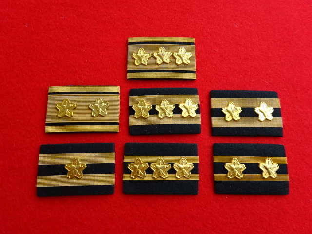 [ summarize break up ] old model fire fighting . all 7 floor class gold line rank insignia ( Showa era era * unused dead stock goods )