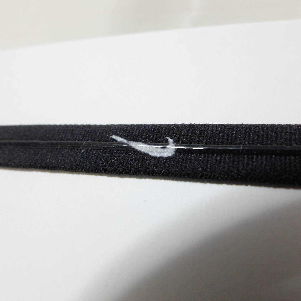 [新品 送料込] ナイキ チップ スウィッシュ スポーツ ヘッドバンド 白黒1本ずつ ヘアバンド BN2051 NIKE JACQUARD HEADBANDS