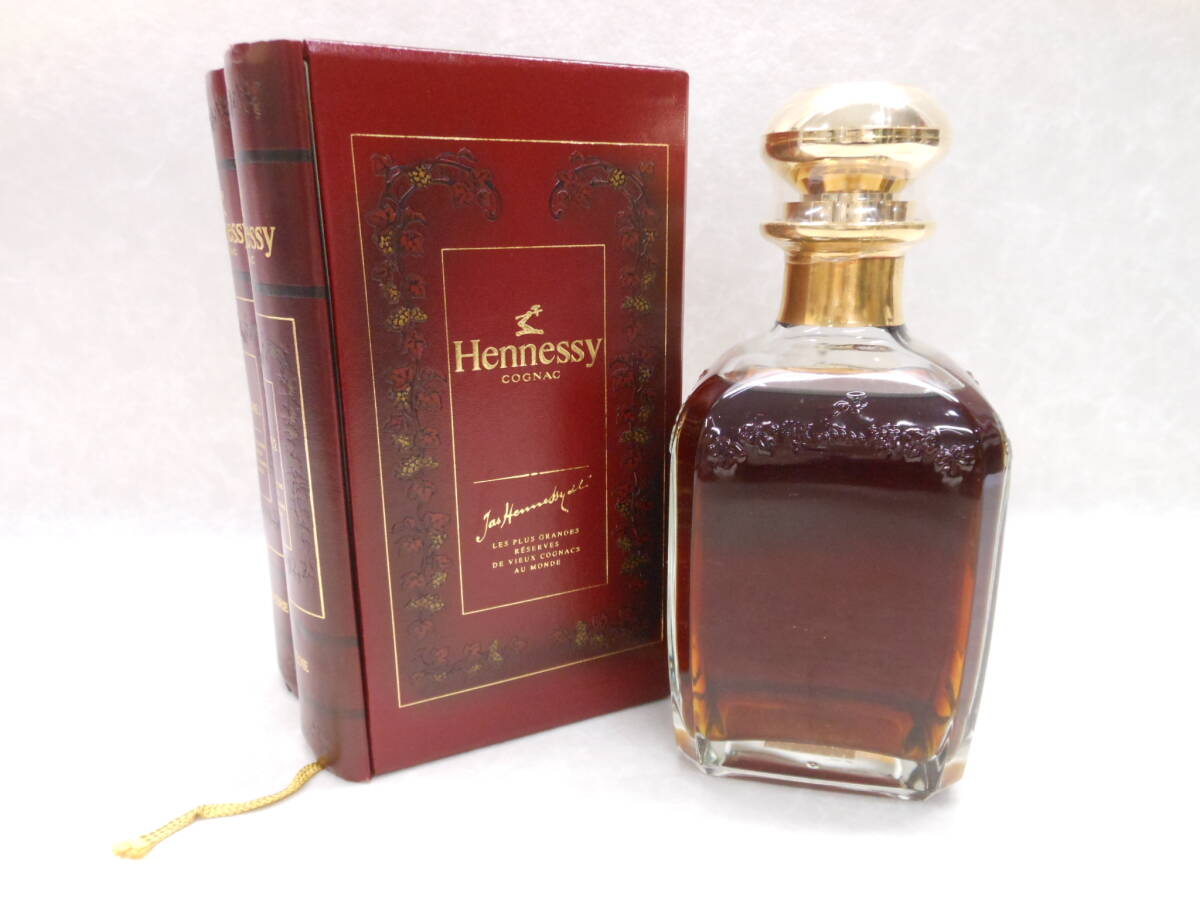 #29073 古酒 ヘネシー ゴールドトップ ライブラリー デキャンター / HENNESSY 700ml コニャック ブランデー 未開栓 箱付の画像1