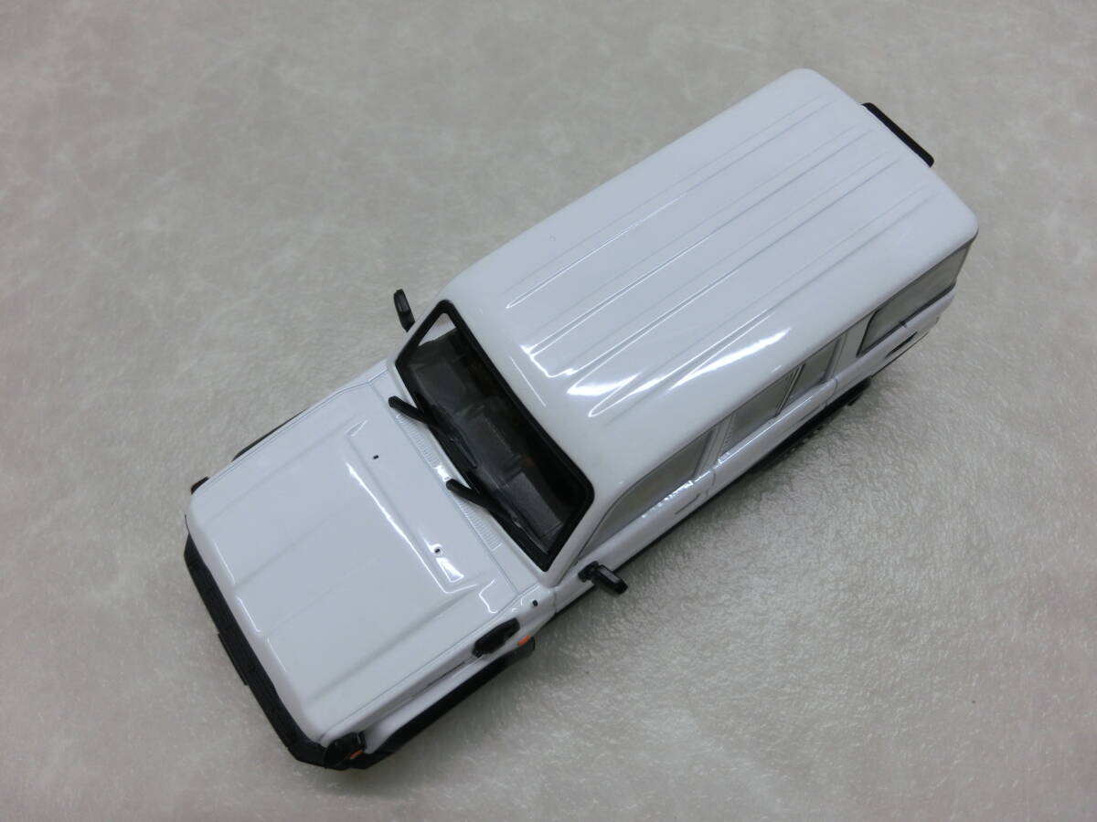 #30144 トヨタ 新型ランドクルーザー70 スーパーホワイトⅡ カラーサンプルミニカー 1/30の画像9