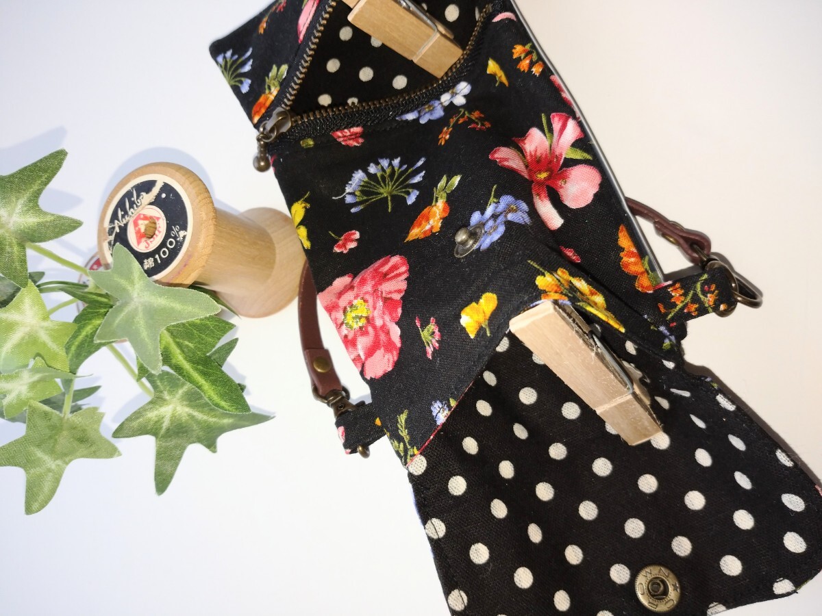 [ hand made ] one body keep hand attaching smartphone & coin s Roo purse real floral print smartphone pouch 