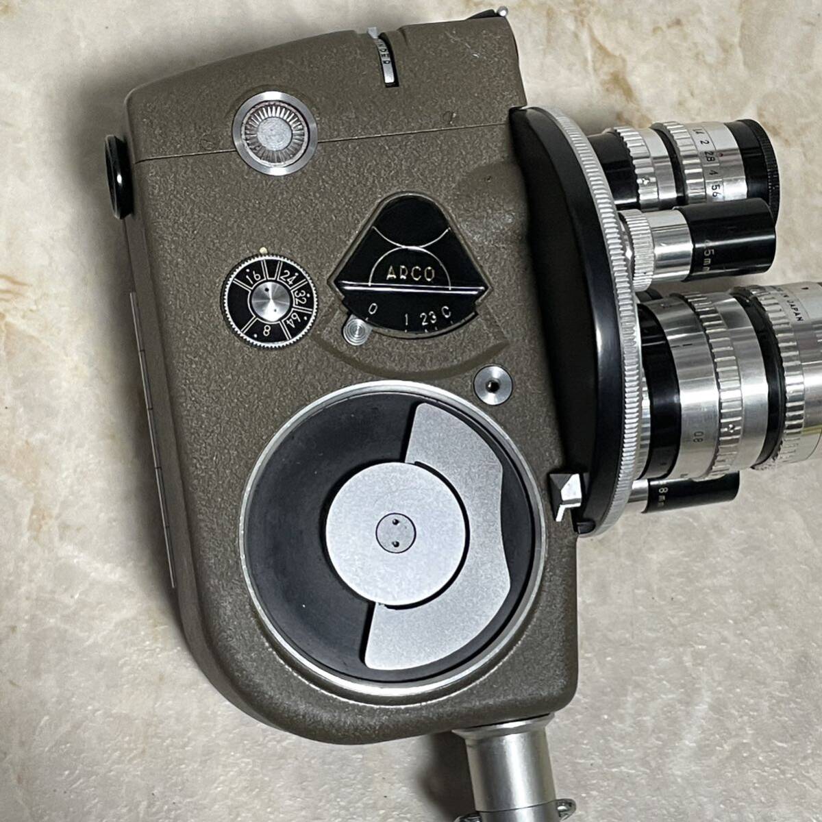 ARCO Eight ゼンマイ式 8ミリ カメラ 8mm レトロ アンティーク (r735)_画像5