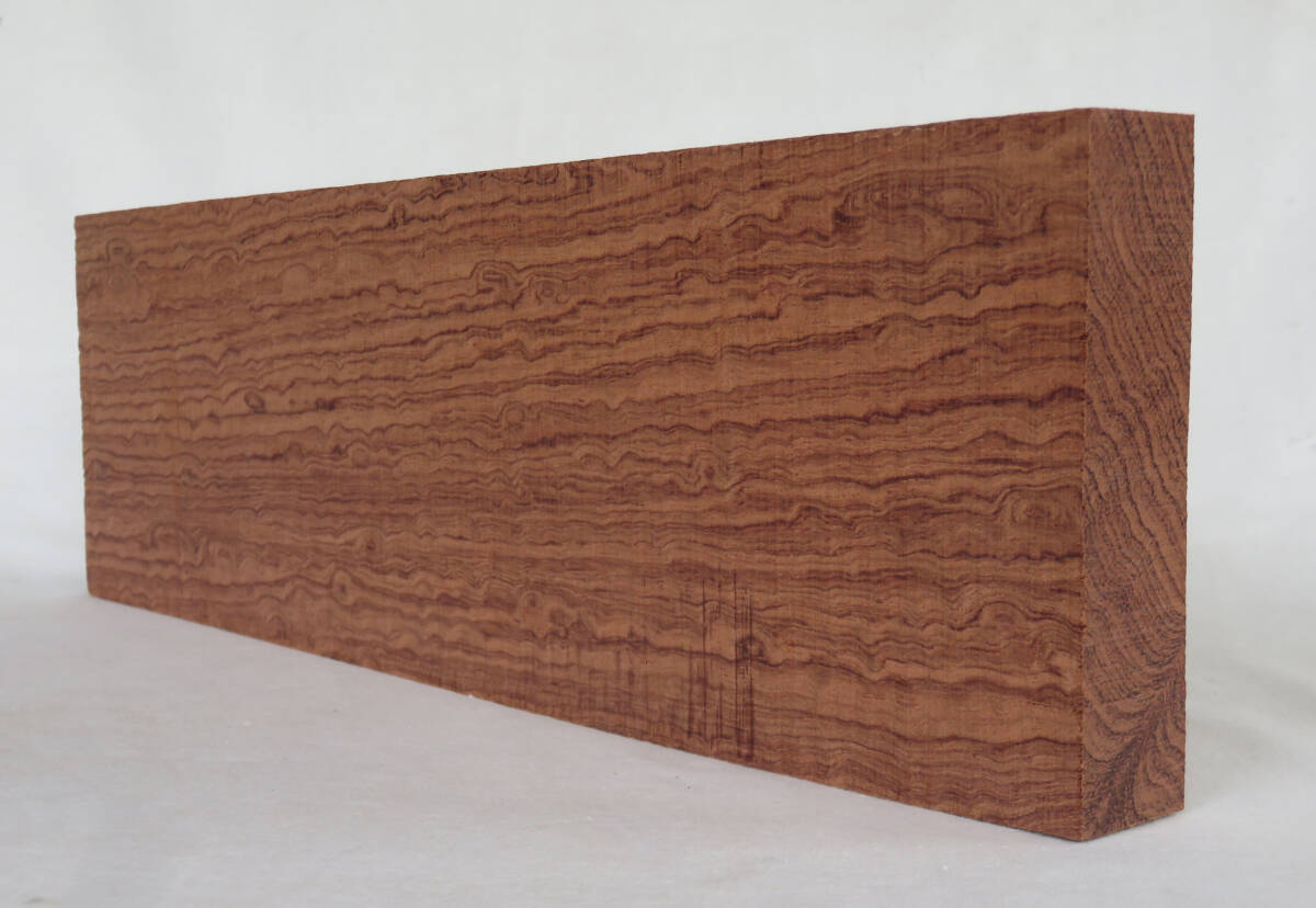 木材・ブビンガ・板材・柾目・ペンブランク材・大きさ約３２５×１０２×２４ミリ_画像4