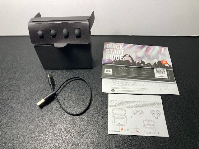 ジャンク品（部品取り用） JBL Tour Pro 2 完全ワイヤレスイヤホン ブラックの画像7