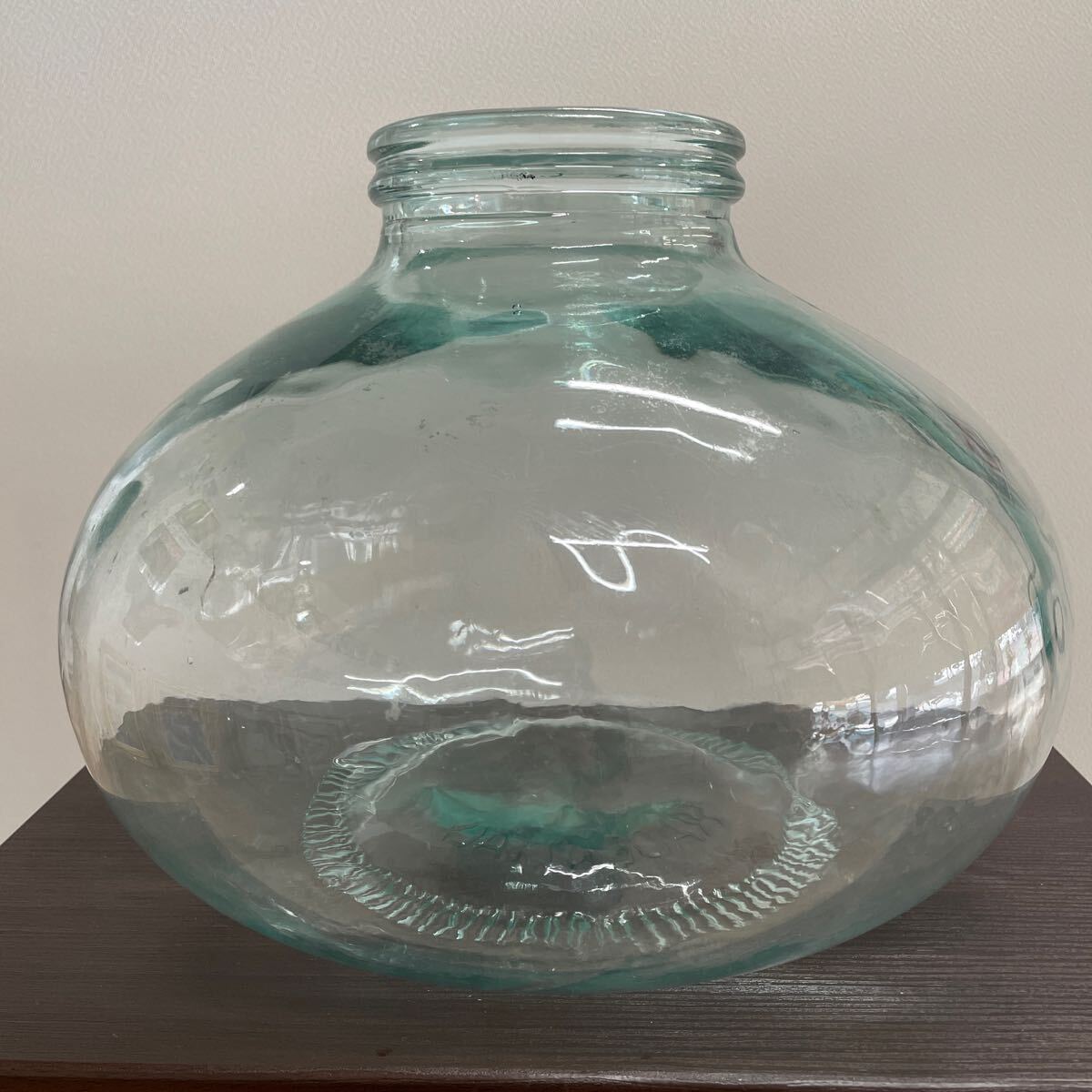 ガラス瓶　イタリア製　インテリア 花瓶 などに_画像1