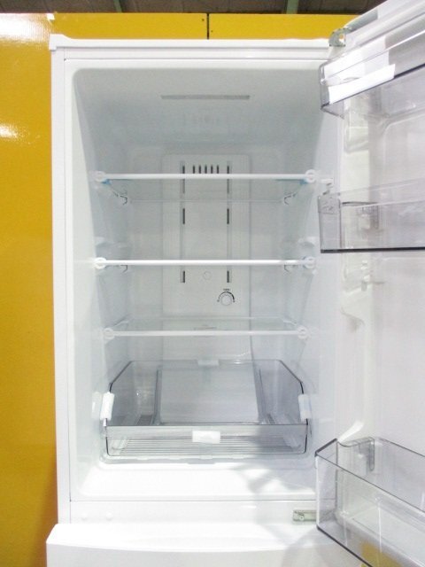 ◎TOSHIBA 東芝 2ドア ノンフロン冷凍冷蔵庫 153L GR-S15BS ホワイト 2020年製 取説付き 直接引取OK w4186の画像4