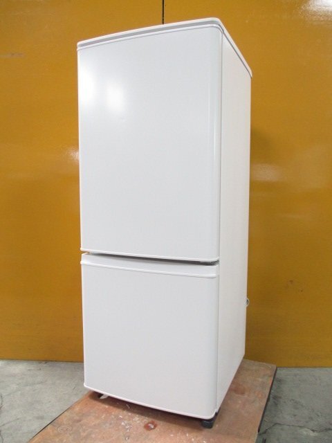 ◎MITSUBISHI 三菱 2ドア ノンフロン冷凍冷蔵庫 146L MR-P15F-W 2020年製 ホワイト 直接引取OK w4291_画像1