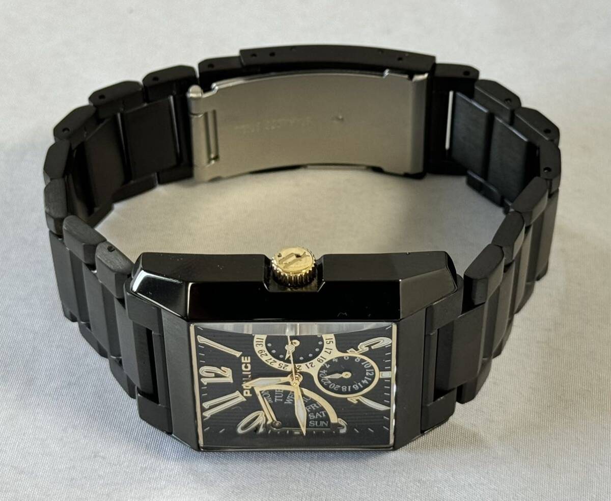 AZ-761 POLICE ポリス 腕時計 箱付 3点 美品 未使用 保管 スクエア クォーツ アナログ 3針 カレンダー付 ブラック ブルー メンズ の画像7