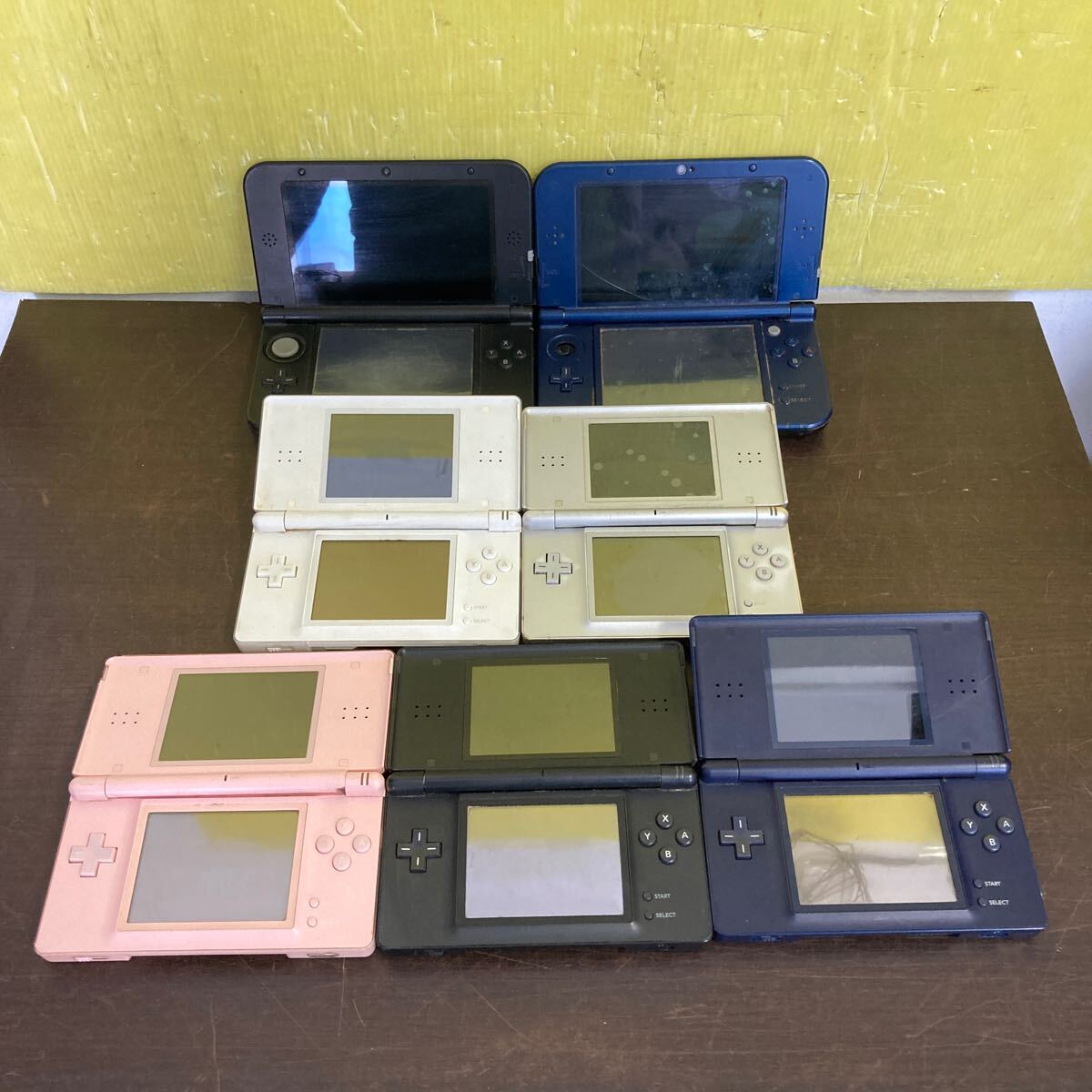 Nintendo ニンテンドー 任天堂 ゲーム機まとめて７台 / 3DS LL １台 / new3DS LL １台 / DS Lite 5台の画像8
