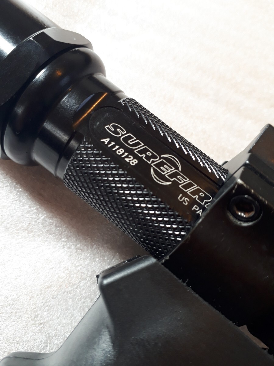 レプリカ ギャングスタ グリップ 初期アフ surefire 6p ウエポン タクティカル ライト 米軍 デルタ ptw 中古 m4 m16 トレポンの画像5