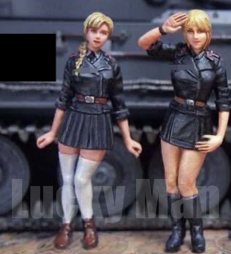 フィギュア 女性兵士 4体 1/35スケール セクシー ミニスカ かわいい 樹脂 女性 未塗装 未組立 ミニチュア ジオラマ ミリタリー p755_画像2