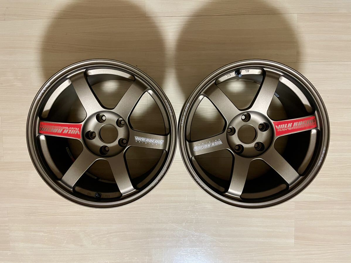 RAYS VOLK RACING レイズ TE37 SAGA 17インチ 9.5J ＋22 廃盤サイズの画像2