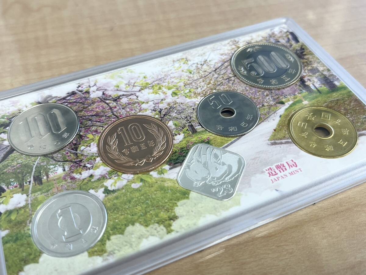 65503-3 花のまわりみち 貨幣セット 2023年 令和5年 八重桜 広島 純銀製 年銘板 造幣局 ミントセット プルーフ 卯の画像5