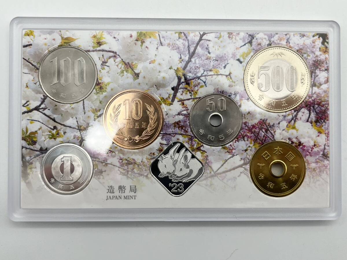 65503-4 桜の通り抜け 貨幣セット 2023年 令和5年 純銀製 年銘板 造幣局 ミントセット プルーフ 卯の画像4