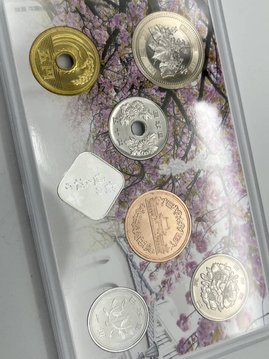 65503-4 桜の通り抜け 貨幣セット 2023年 令和5年 純銀製 年銘板 造幣局 ミントセット プルーフ 卯の画像3