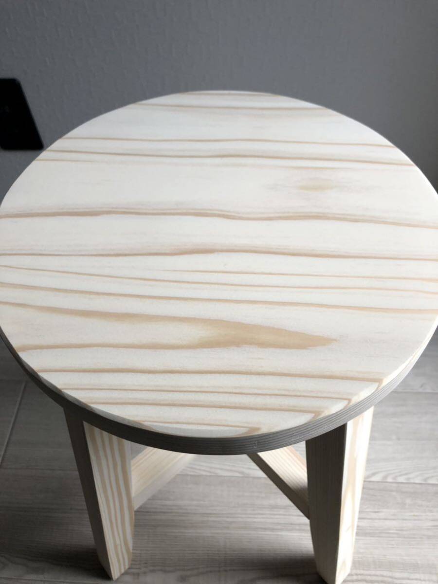 丸椅子・スツール・木製・おしゃれ・サイドテーブル・handmade・無垢材・ホワイト・2脚セットの画像5