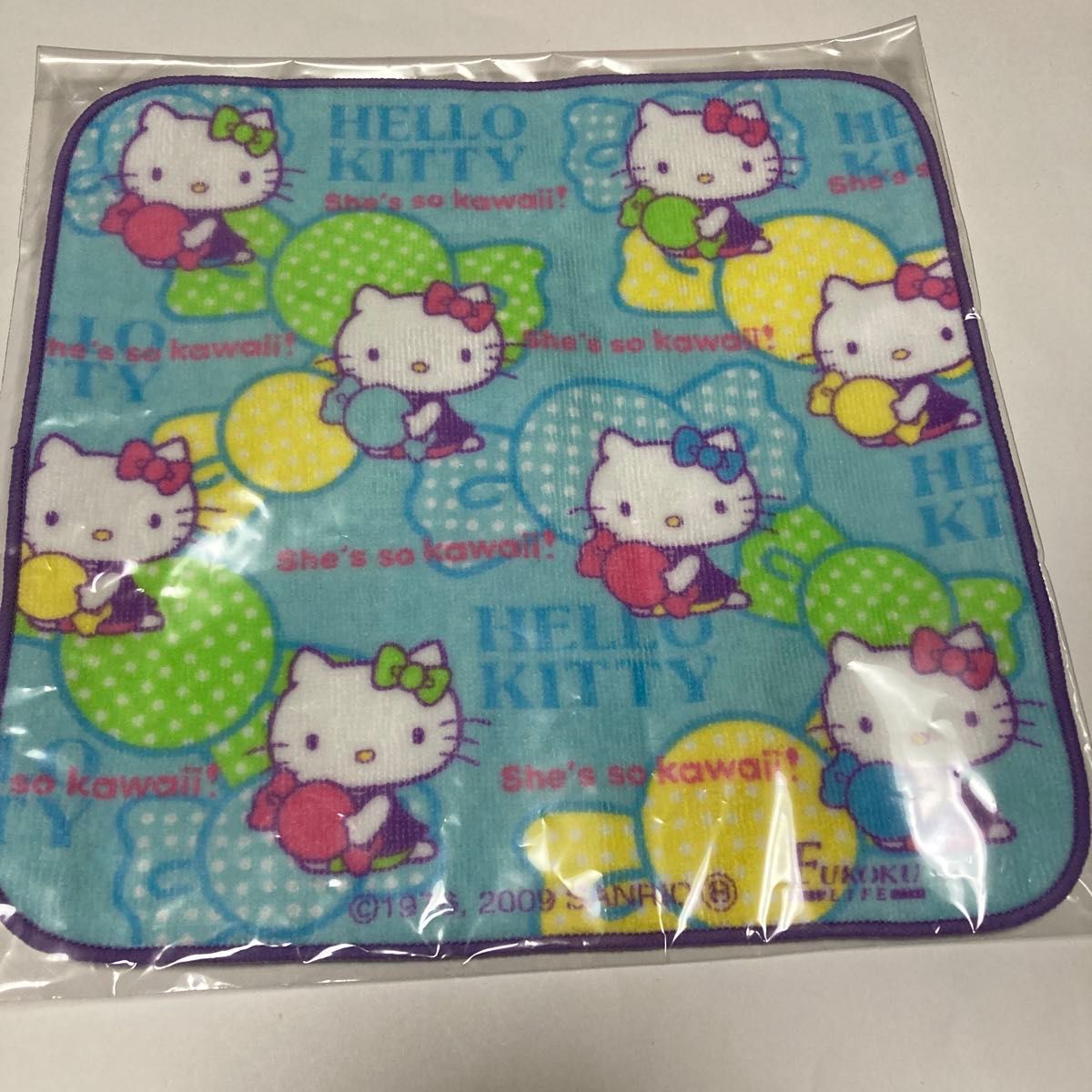 ハローキティ HELLO KITTY SANRIO ハンドタオル サンリオ　手指消毒ジェル