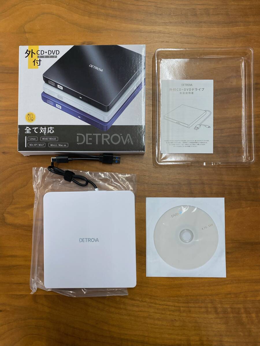 【1円オークション】 DETROVA 外付けDVD/CDドライブ DVDレコ CD/DVD-Rプレイヤー USB3.0&Type-C両用ケーブル TS01B001394の画像1