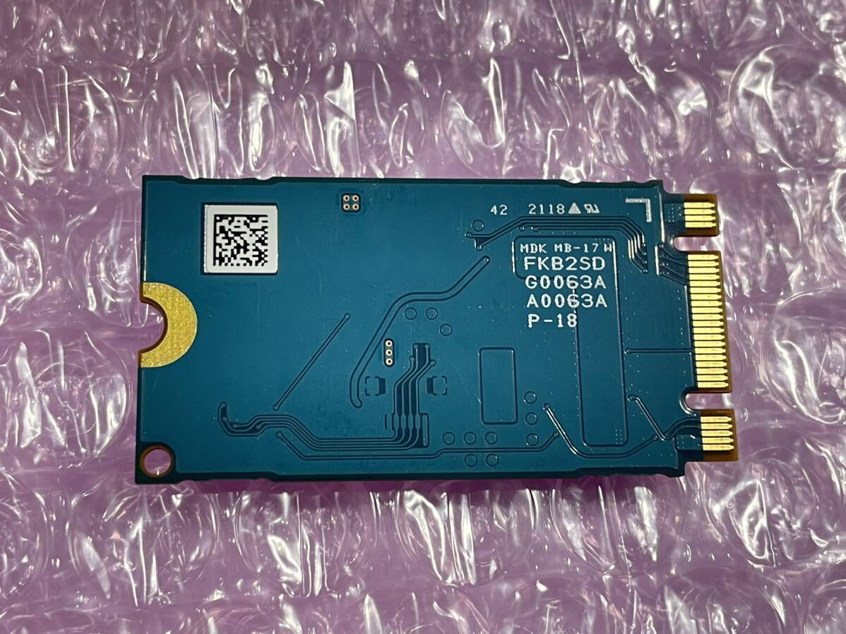 KIOXIA KBG40ZMT128G 128GB NVMe M.2 2242 使用時間35時間の画像2