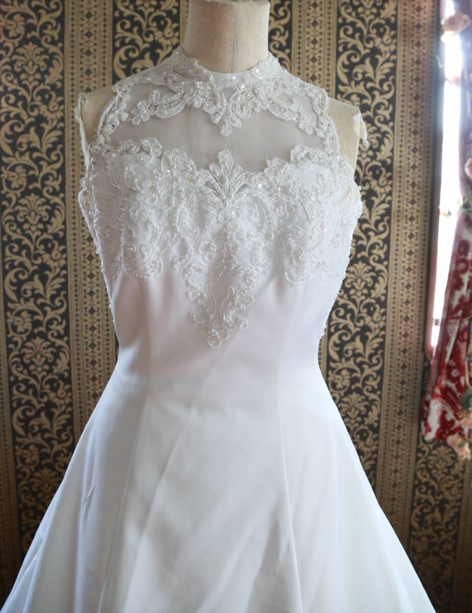  beautiful american sleeve pure-white. high class wedding dress 9 number M size 