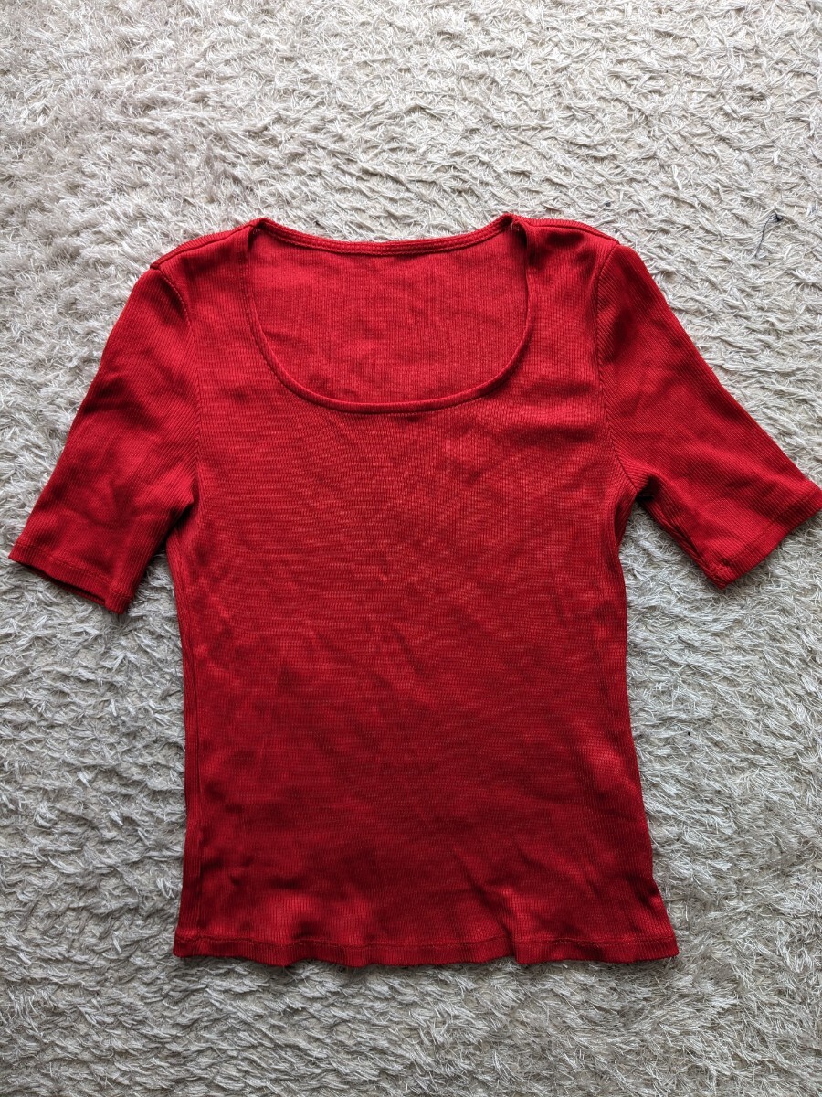 SCAPA スキャパ 株式会社ルック 半袖 Tシャツ カットソー 光沢があり鮮やかレッド赤 上質生地トリアセテート100% 上品きれい size38 M 美品の画像1