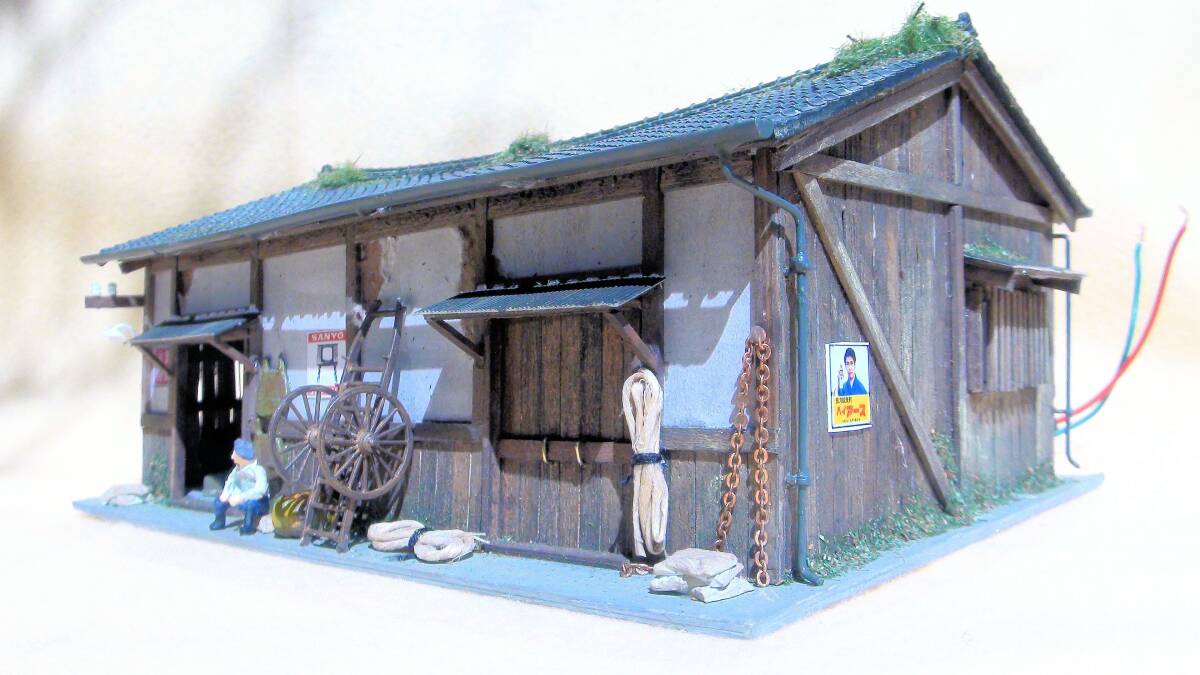 ～昭和の情景～「倒壊しそうな木造納屋⑥」の画像1
