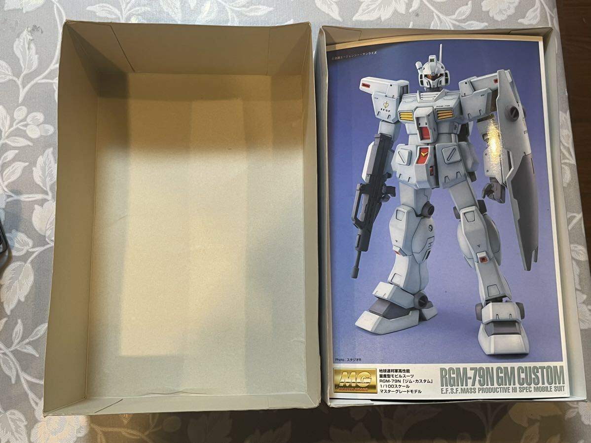 ガンプラ ジムカスタム 未組立 100スケール STARDUST MEMORY マスターグレード MGの画像7