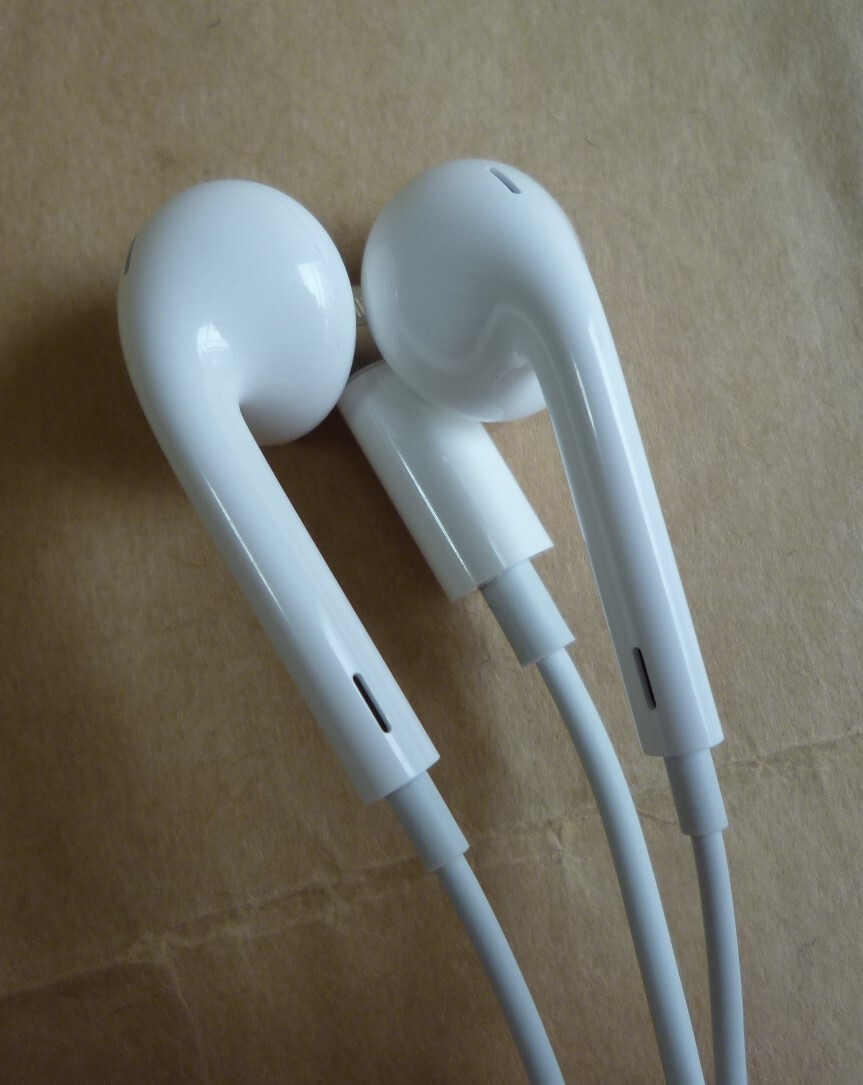 Apple アップル 純正品 イヤホン EarPods with Lightning Connector ライトニング端子 イヤフォン ヘッドセット iPhone イヤーポッズ の画像5
