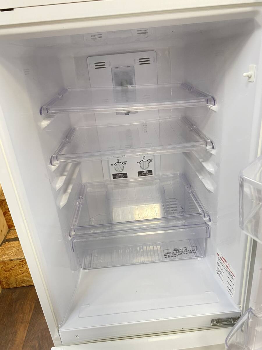送料無料g30243 三菱 MITSUBISHI 2ドア冷凍冷蔵庫 MR-P15EX-KB 146L 単身 一人暮らし向けの画像3
