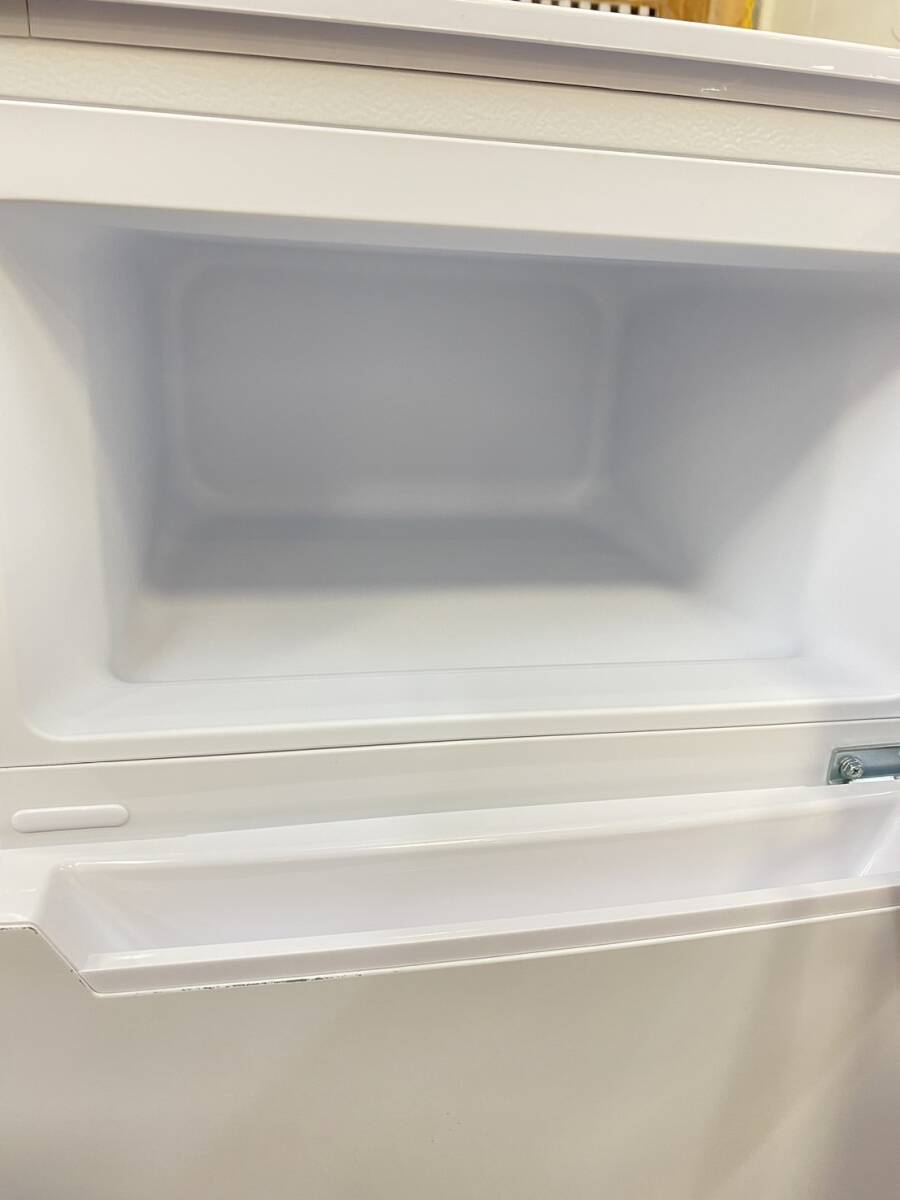送料無料g30400 YAMADA SELECT ヤマダセレクト ノンフロン冷凍冷蔵庫 YRZ-CO9H1 87L ホワイト系 2022年製 生活家電 一人暮らし 単身の画像4