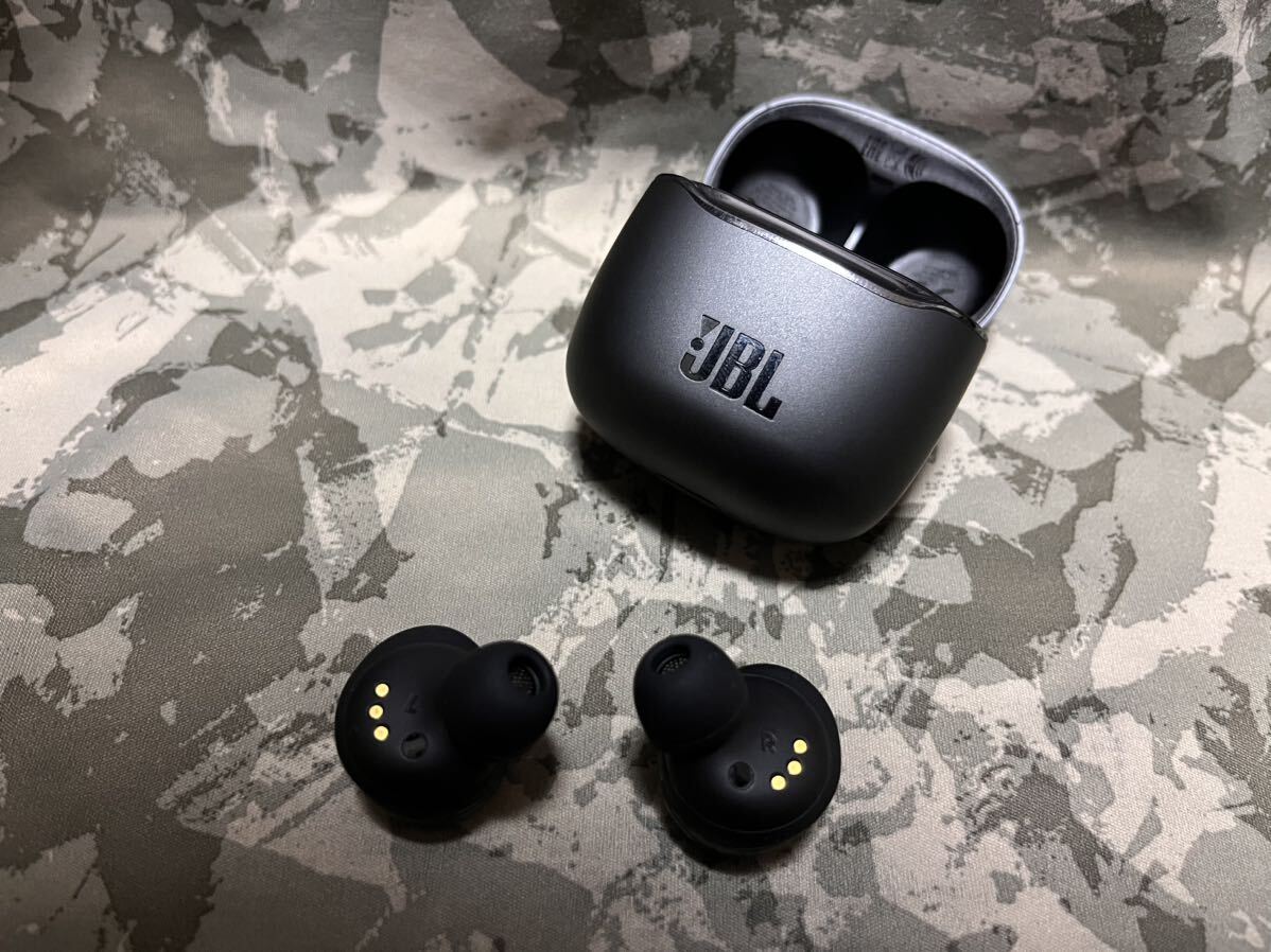 JBL Tour Pro+ TWS ハイブリッド ノイズキャンセリング 完全 ワイヤレス イヤホン Bluetooth の画像3