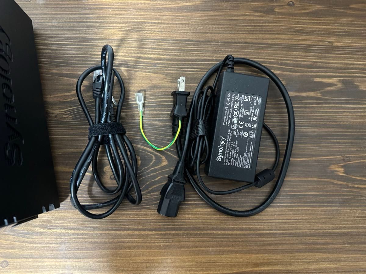 Synology NASキット 2ベイ DS220+/JP【ガイドブック付 Synology NASキット 2ベイ DS220+/JP【ガイドブック付
