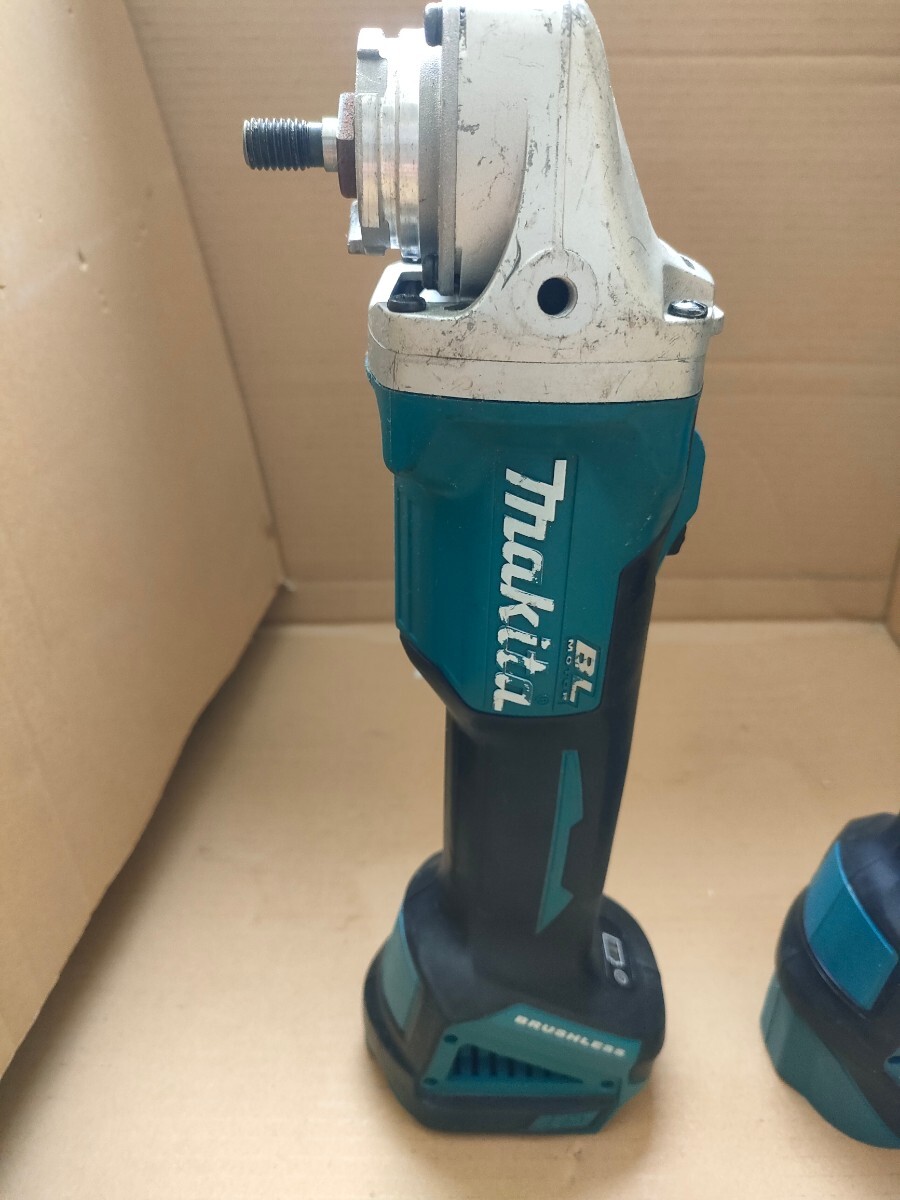 マキタ Makita 充電式 ディスクグラインダー GA404 GA412 ジャンクの画像2