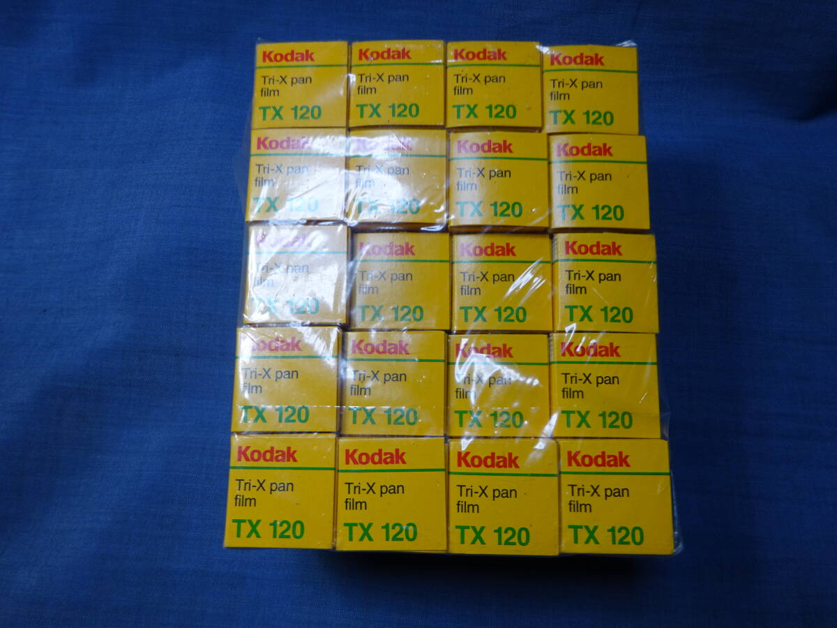 Kodakコダック　Tri-X pen film TX120　20本（期限切れ）　フィルム/マニュアルカメラ_画像1
