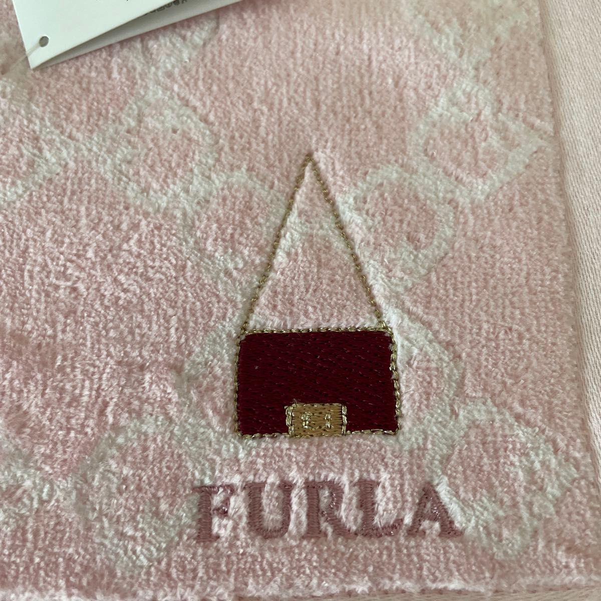 FURLA フルラ　タグ付きタオルハンカチ