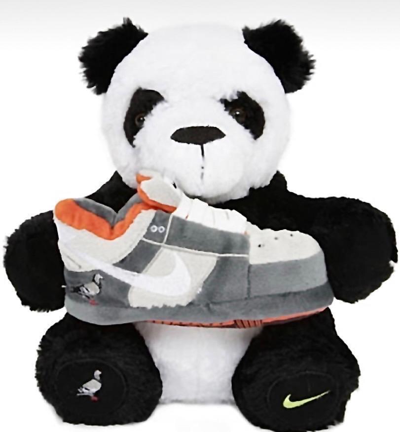 Nike SB Staple Pigeon Panda Plush ぬいぐるみ_画像1