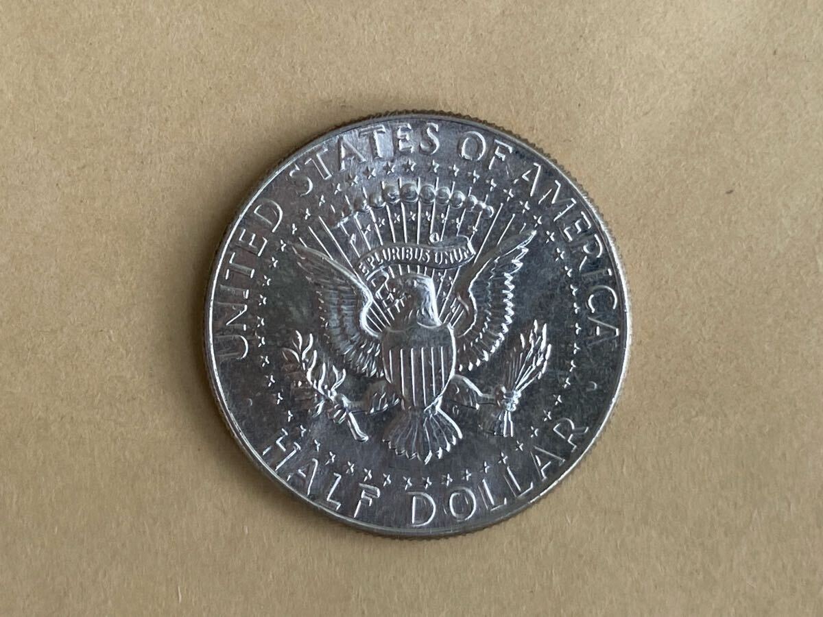 1円スタート　美品　アメリカ銀貨　ケネディー　1964年　純度90% _画像2