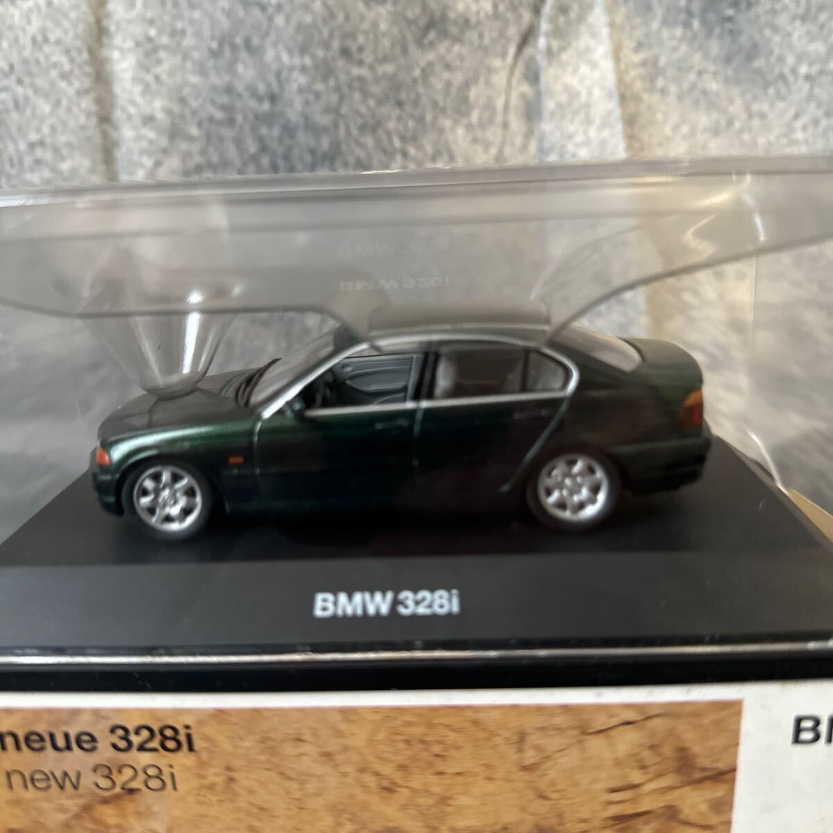 Der neue BMW 328i ミニカー 1/43 _画像2