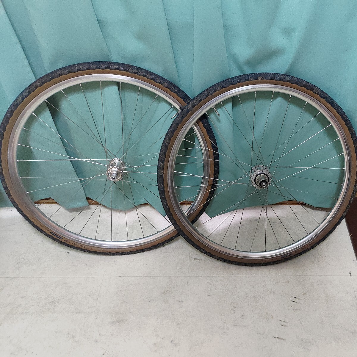 Above bike store オリジナルホイール　Wicked Wheel Works 700C リムブレーキ　リア130mmクイックリリース フロント100mmナット止め_画像1