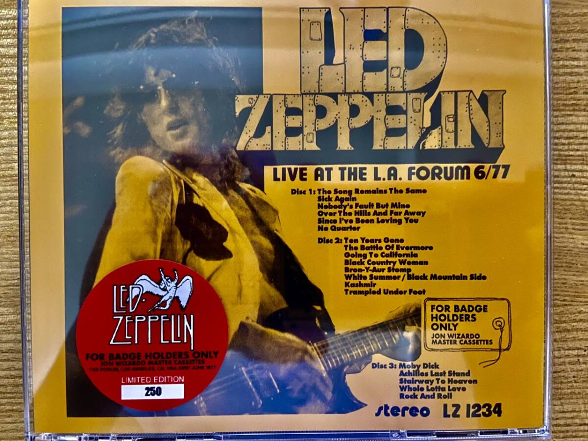 LH盤:Led Zeppelin『FOR BADGE HOLDERS ONLY-JON WIZARDO MASTER CASSETES-』(3CD)の画像3
