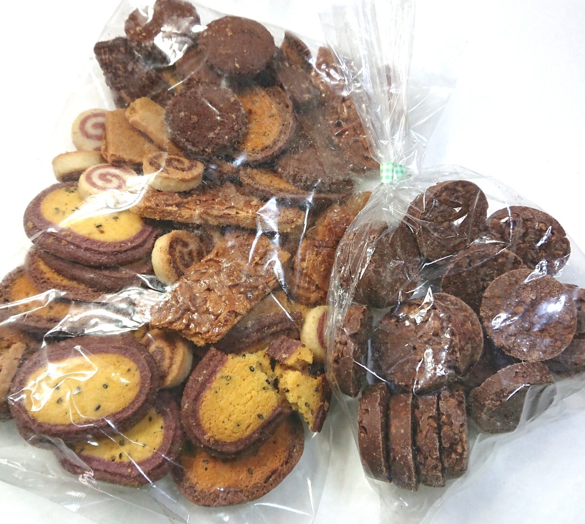 《ネコポス発送 送料無料》アウトレット 工場直売 クッキー詰め合わせ&アップルクランチの画像1