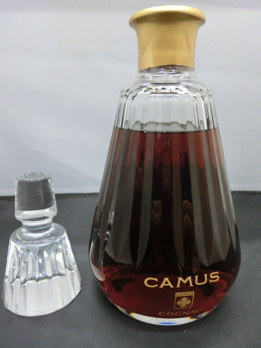 1円～★【古酒】未開栓 CAMUS カミュ カラフェ バカラボトル ブランデー 700ml 40% 箱/冊子/替栓付の画像2