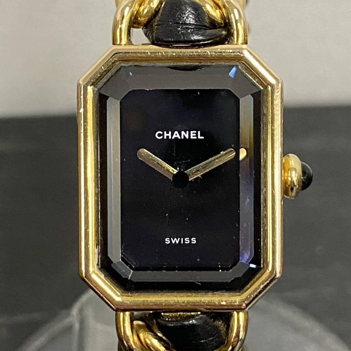 VV109 腕時計 CHANEL シャネル プルミエール M QZ スクエア ゴールド×黒文字盤 GP 腕時計 レディース 稼働品 BRABAR プルミエールの画像1