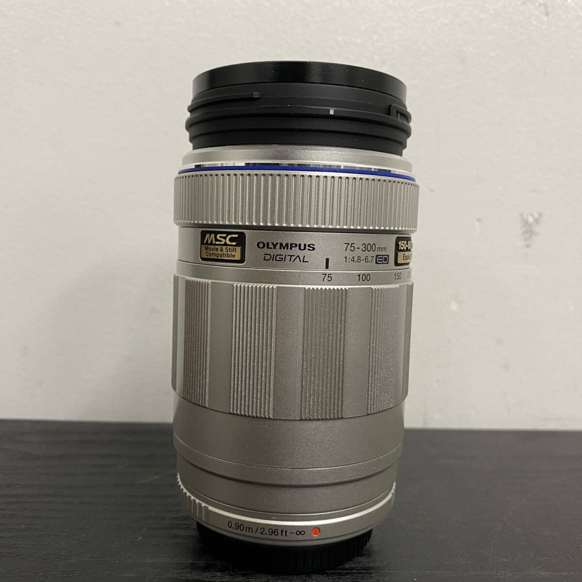 VV114 カメラ用品 オリンパス デジタル一眼用レンズ 75-300mm 1:4.8-6.7ED 150-600mm Equiv.135 現状品 DARR レンズの画像2