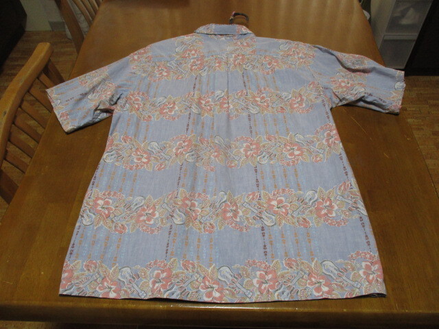 hawaiian 　ボタンダウン/ポロシャツアロハ 　ハイビスカス柄　メンズ　裏使いプリント　・送料　520円　2枚まで同梱可能です_画像5